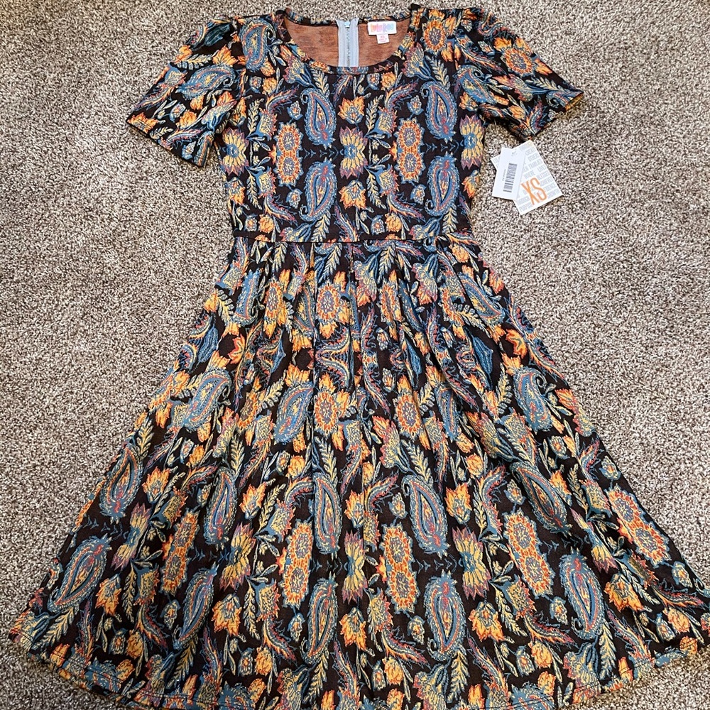 XS Lularoe Amelia Dress with pockets NWT - Picture 1 of 6